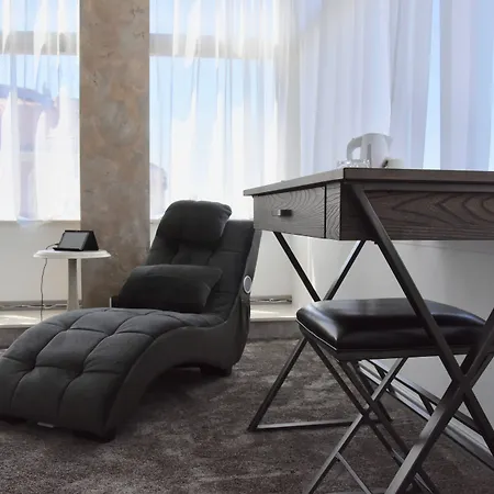 Prima Luce Downtown Hotell 4*