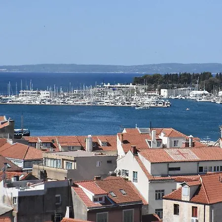 酒店 Prima Luce Downtown 4*