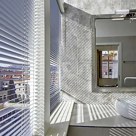 Prima Luce Downtown