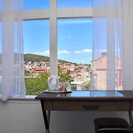 Отель Prima Luce Downtown 4*