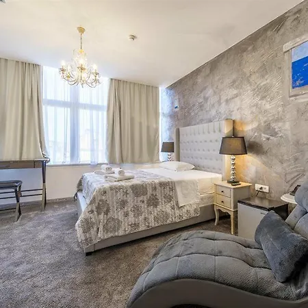 Prima Luce Downtown Hotel 4*