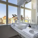 Prima Luce Downtown 4*