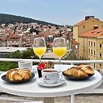 Prima Luce Downtown 4* Σπλιτ