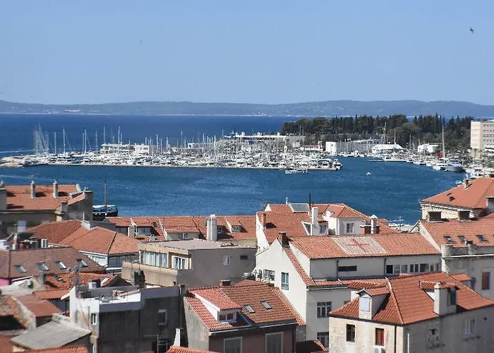 Ξενοδοχείο Prima Luce Downtown 4*